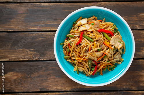 asian noodles with vegetables and mushrooms