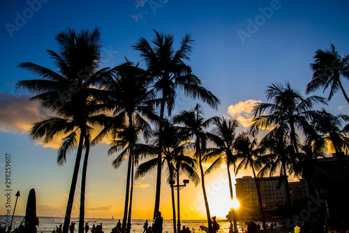 Sunset at Waikiki a part of Honolulu Hawaii, USA © Flurin