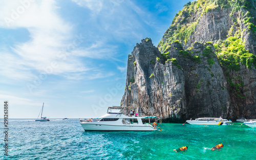 Beautiful nature scenic lan...