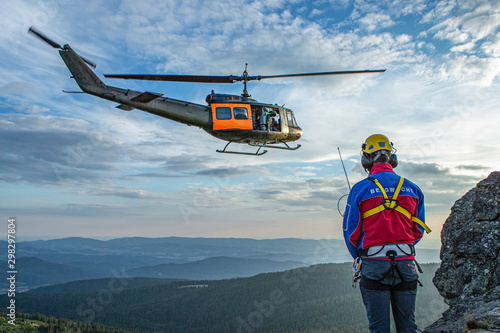 Bergwacht  Luftrettung mit Hubschrauber