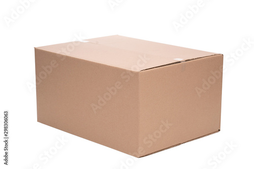 Pudełko opakowanie kartonowe na białym tle © piotrszczepanek