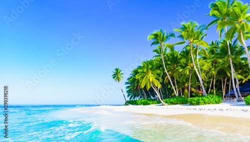 Fototapeta Naklejka Na Ścianę i Meble -  paradise tropical beach sea on a tropical