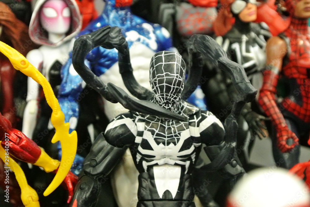 Fototapeta premium KUALA LUMPUR, MALAYSIA -MARCH 31, 2018: Selected focused of Marvel Comic action figure call Spider-man. He was one of the Avengers team. Action figures gather together by the collector. 