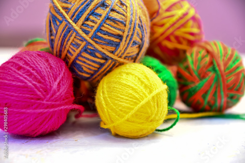  ball wool for a modern fabric