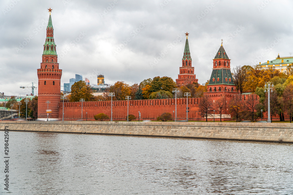  Moscow. Kremlin in the golden autumn. Embankment of the Moscow River at sunrise