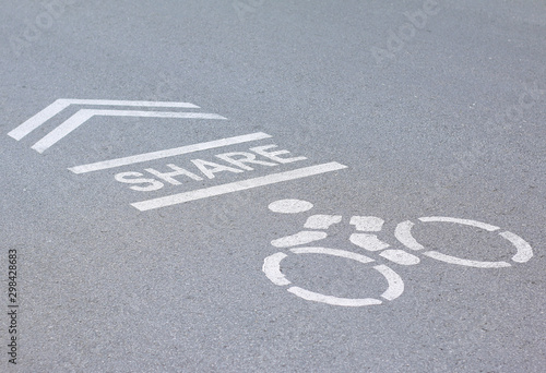 Sharing lane for bicycle.