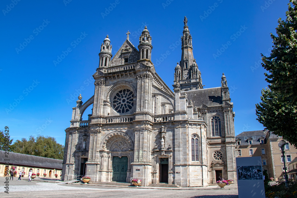 Sainte-Anne-d'Auray. Basilique Sainte-Anne. Morbihan. Bretagne	