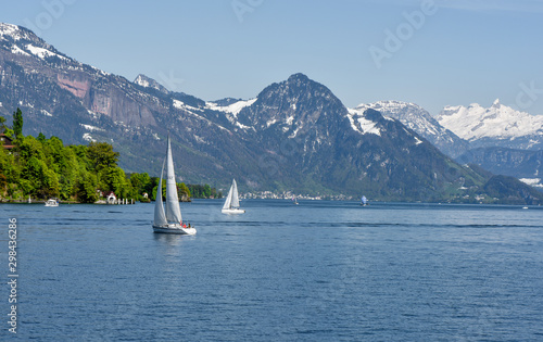 Sunny day at Lucerne lake © yorgen67