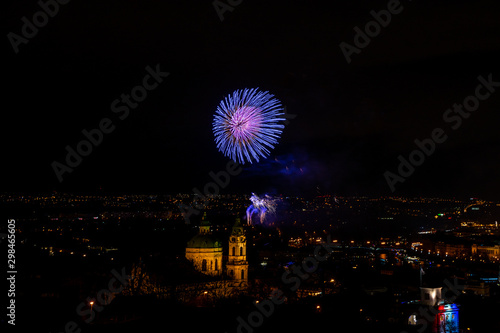 Prague New Year Fireworks in Czech Republic commemorated the anniversaries whose celebrations await us in the new year, namely the establishment of independent Czechoslovakia in 1918.