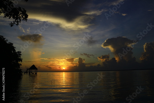 atardecer en bacalar