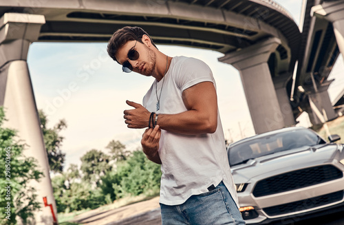 Handsome man near car © Vasyl