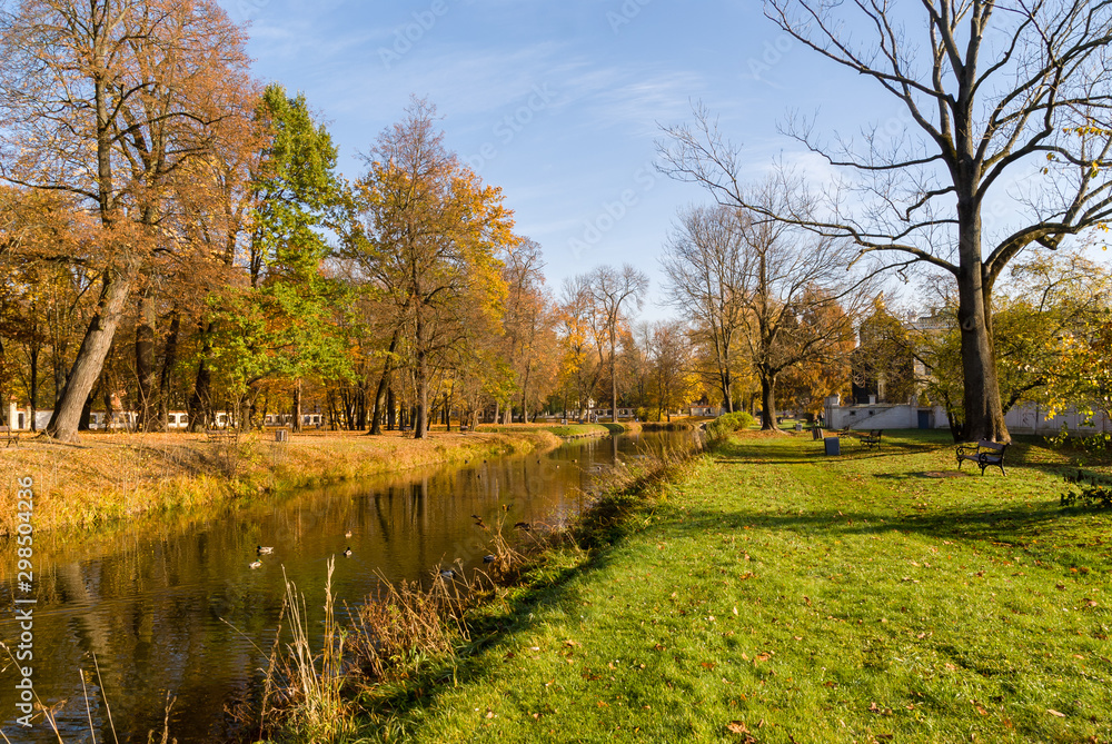 Wersal Podlasia, Jesień w Parku Branickich, Białystok, Podlasie, Polska Wersal Podlasia, Jesień w Parku Branickich, Białystok, Podlasie, Polska