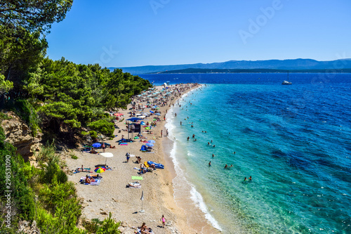 Fototapeta Naklejka Na Ścianę i Meble -  Zlatni Rat beach (Golden Horn), Bol city, Brac island, Croatia.