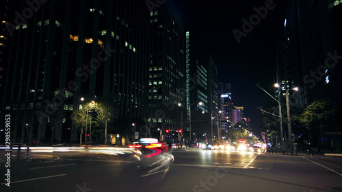 Canvas Print Beautiful night of Seoul road traffic, view on the busy intersection in Gangnam District