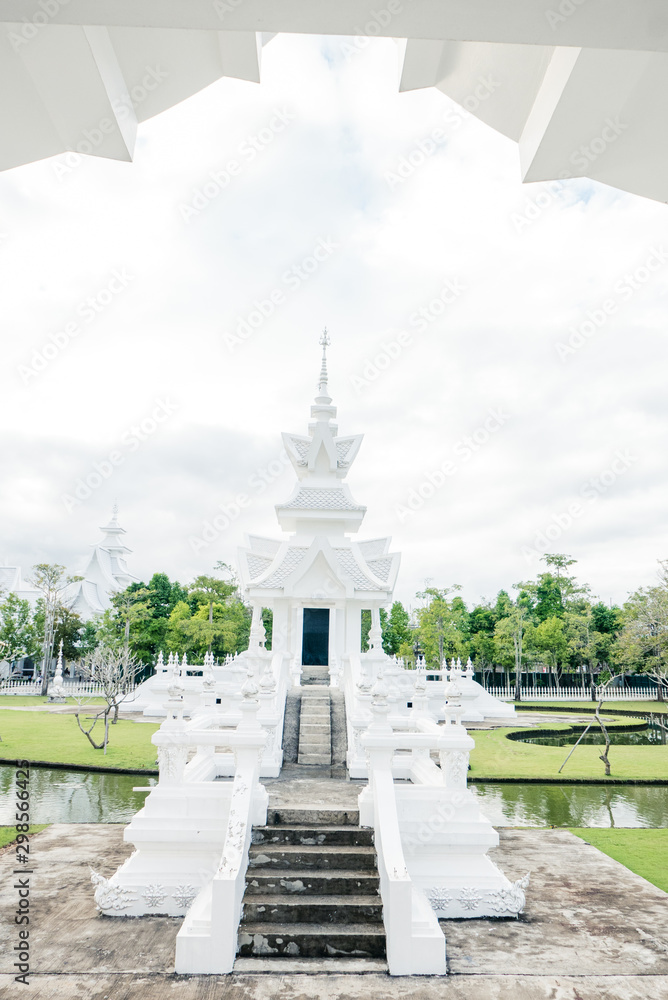 the White Temple Wat Rong Khun in Chiang Rai, Thailand