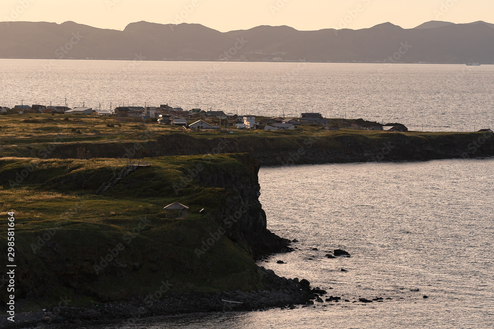北海道利尻島　展望台から見る利尻島と礼文島の夕日の景色