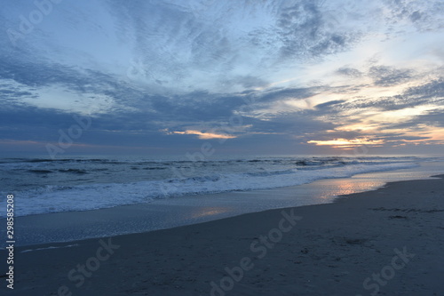 Sunset at the beach © Dawn