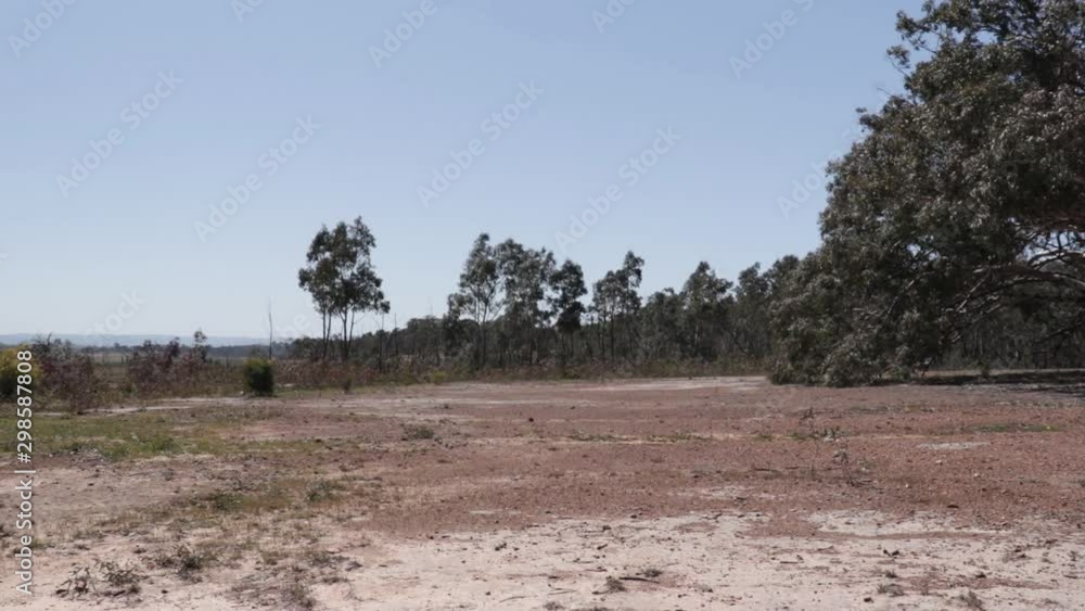 Overview exposing dry land and Australian bush, pan shot left to right - part two.