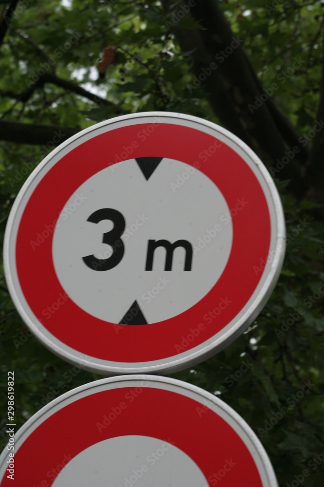 panneau de signalisation hauteur 3m