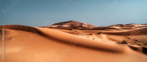 21:9 panoramic and cinematic image of the Sahara Desert, Morocco, Merzouga © Fernando