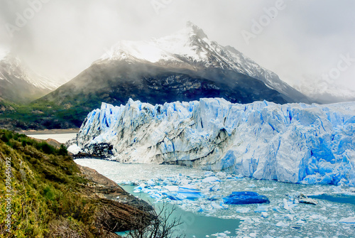 Glacier Perrito Moreno in patagonia