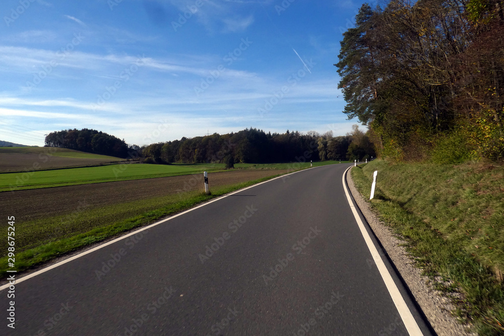 Staatsstraße 2421 von Stierhöfstetten nach Greuth