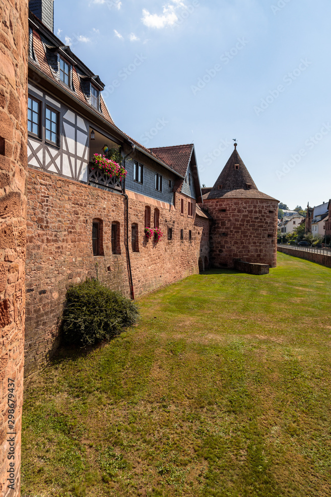 stadtmauer mit Turm