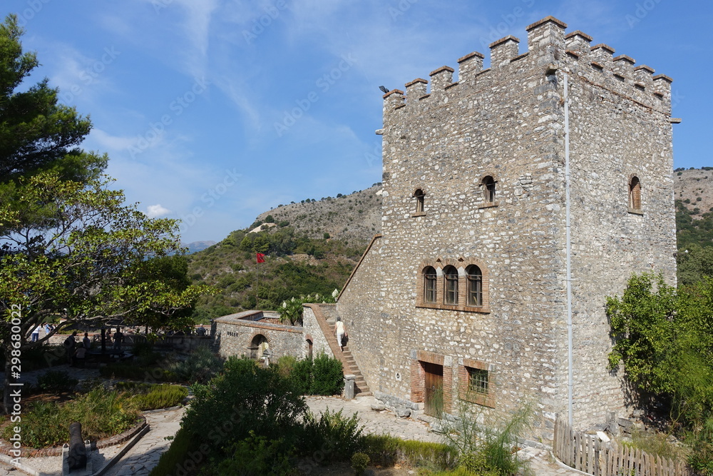 Fototapeta premium Byzantine fortress over the ruins of the ancient Greek city of Butring in Albania
