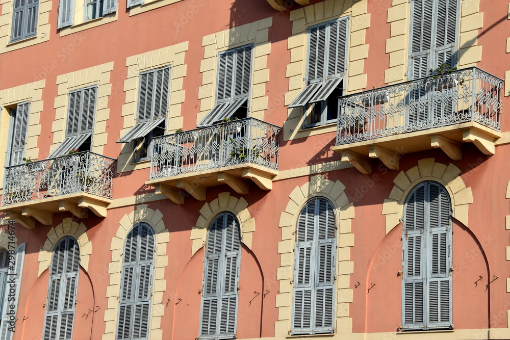 Naklejka premium façade du sud