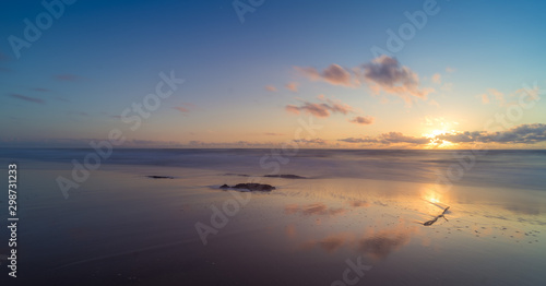 Ciel orangé en bord de mer Soulac-sur-Mer © Damien Brunet