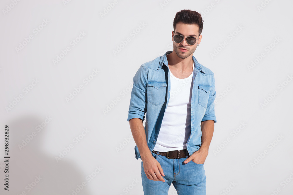 Fototapeta premium Tough casual man holding his hand in his pocket