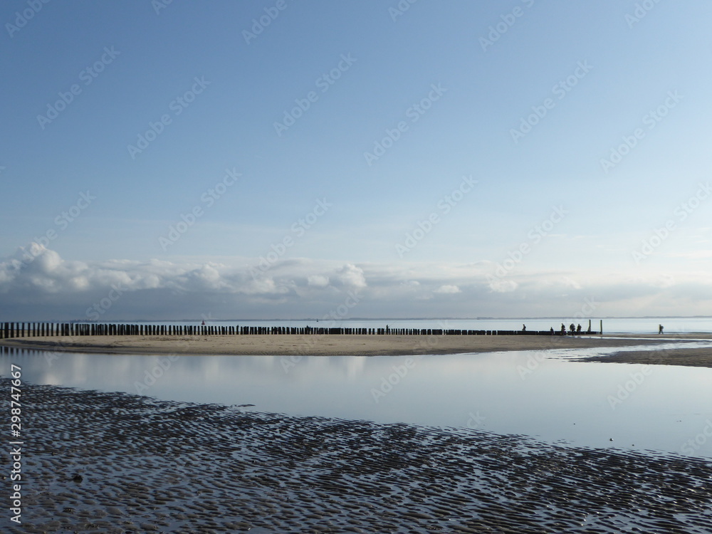 Fototapeta premium Menschen am Strand