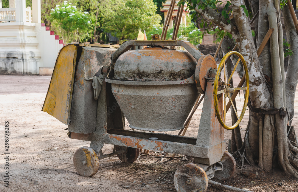 Classic industrial concrete mixer machine use in construction, an old cement  mixer machine for mixing cement. Stock-Foto | Adobe Stock