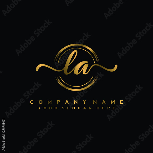 Quadro em tela LA Initial handwriting logo design with golden brush circle