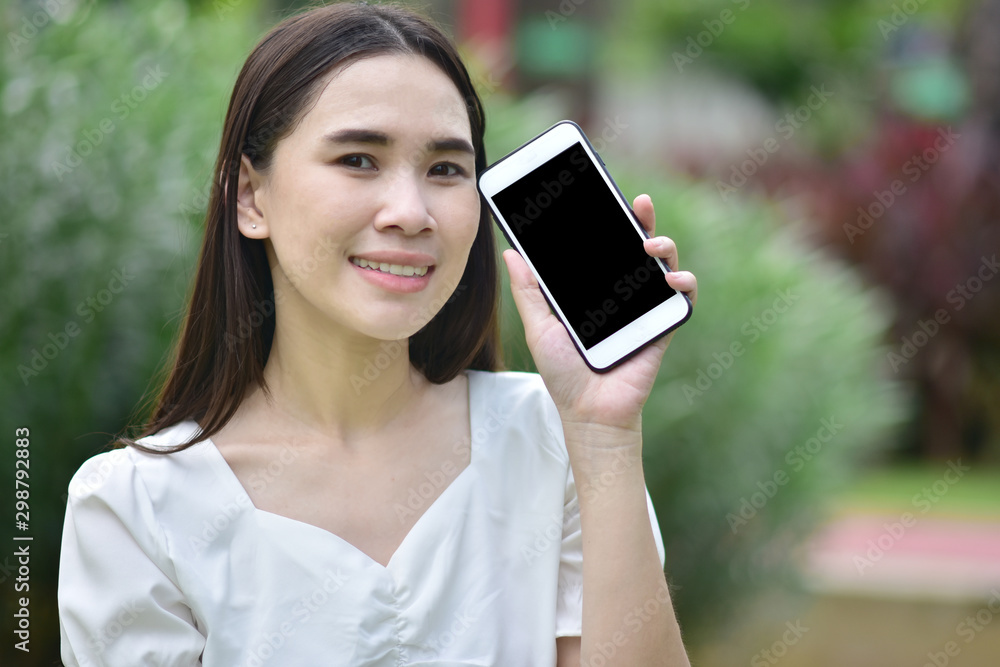 Women holding Using mobile smart phone or cell phone to call by technology internet 4G 5G concept Women holding Using mobile smart phone or cell phone to call by technology internet 4G 5G concept