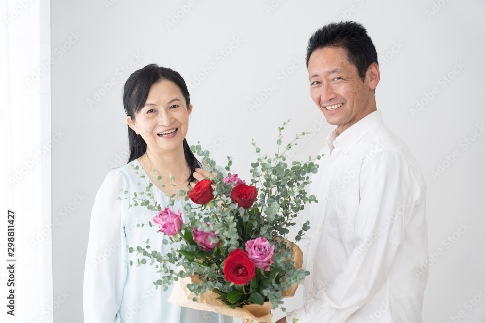 シニア夫婦 結婚記念日 シニア夫婦 結婚記念日