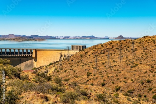 Gariep dam during a drought in the Free State province of South Africa © Rudi