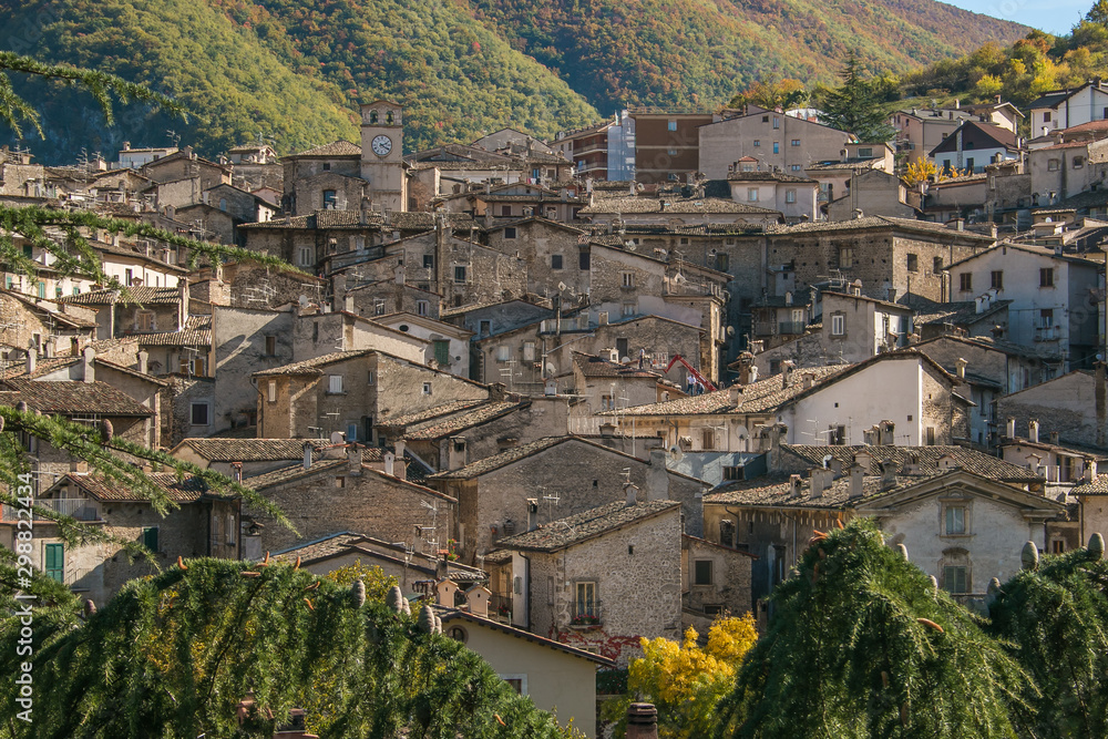 Scanno is one of the most famous centers of the Abruzzo mountains, of ancient and noble origins