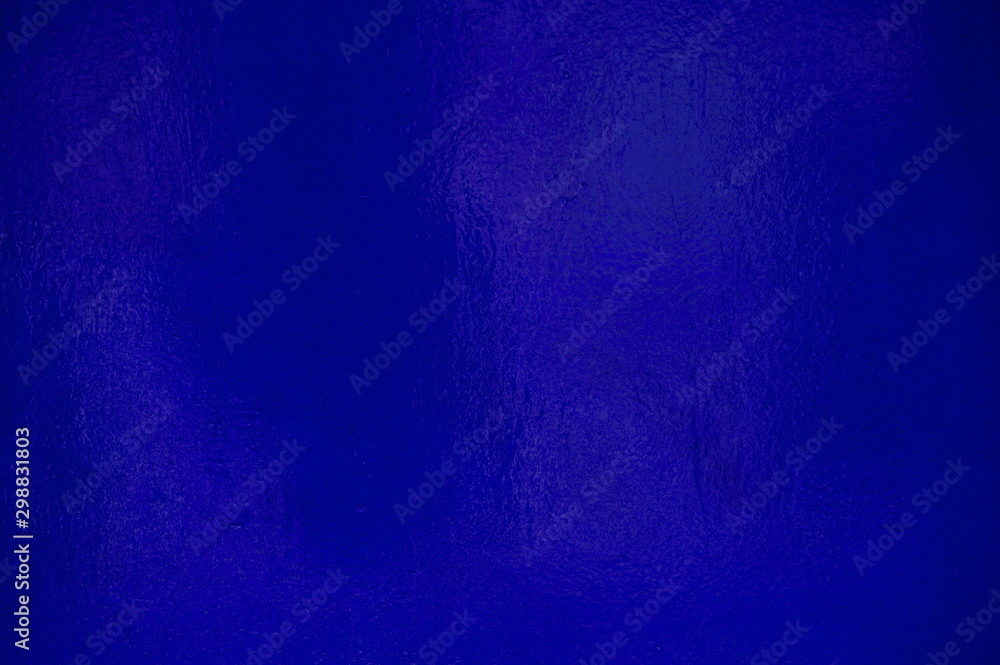 Glänzende Folie oder Lack mit blauer Farbe Glänzende Folie oder Lack mit blauer Farbe