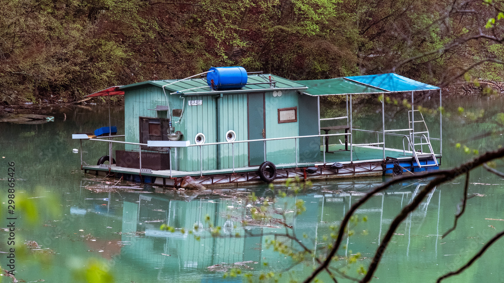 Houseboat, Perućačko jezero, Rastište, Serbia