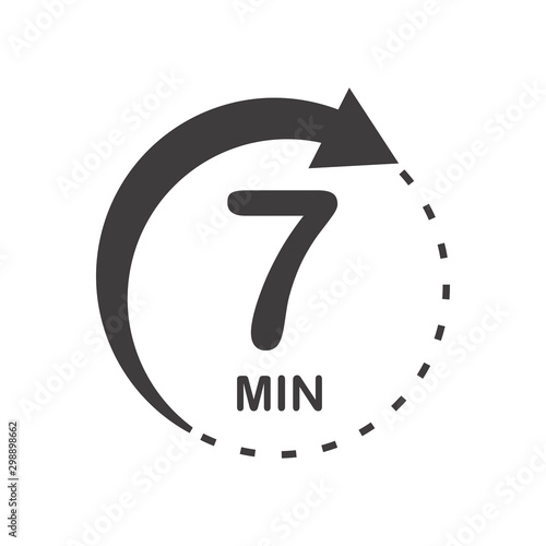 Seven minutes icon. Symbol for product labels. Different uses such as cooking time, cosmetic or chemical application time, waiting time ...