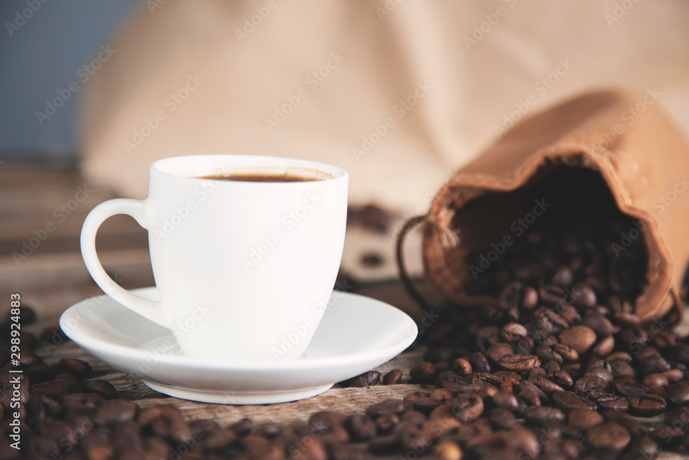 Fototapeta premium cup of coffee with grain