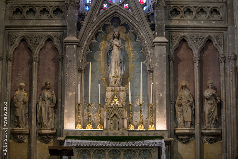 Altar in the Collegiale church of Saint Emilion, France