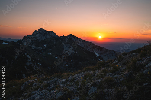 Abendrot in den Alpen Sonnenuntergang in den Bergen 