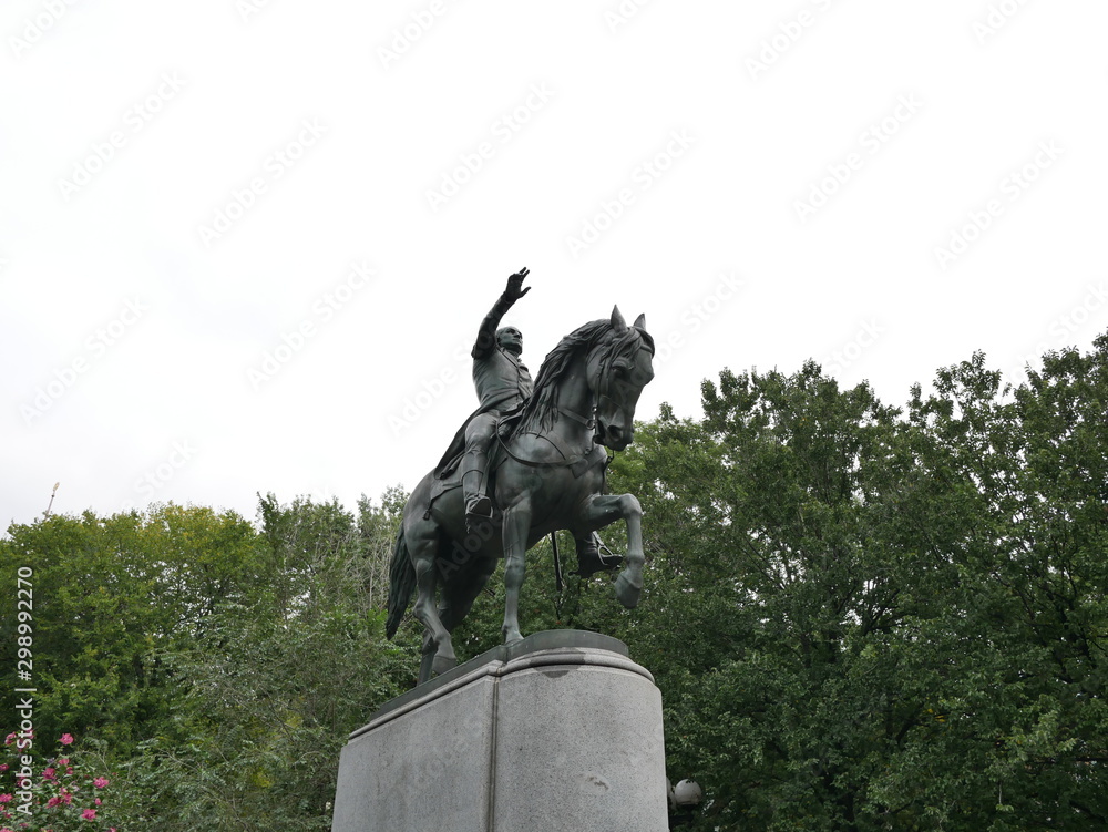 Naklejka premium Union Square Statue 