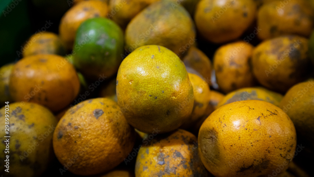 Citrus fruits are yellow orange with a sweet taste. Original products from local Indonesian farmers with a pretty good business value Citrus fruits are yellow orange with a sweet taste. Original products from local Indonesian farmers with a pretty good business value