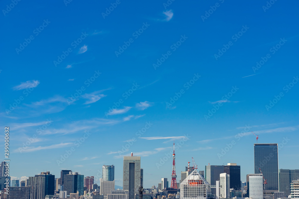 Fototapeta premium 豊洲ぐるり公園から望む晴海埠頭方面の風景