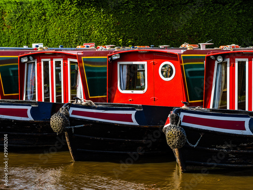Schilderij op canvas moored narrow boat barge canal worcestershire england uk