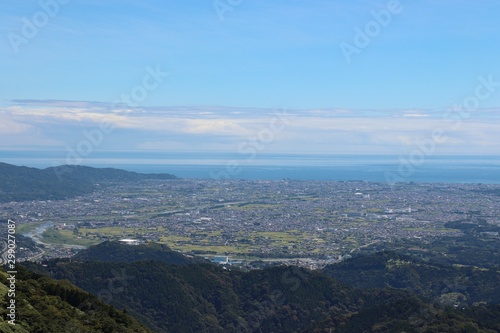 大野山から見た足柄平野（神奈川県） © sirius