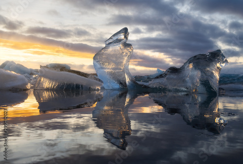 Jokulsarlon Glacier lagoon iceland ice sculpture
